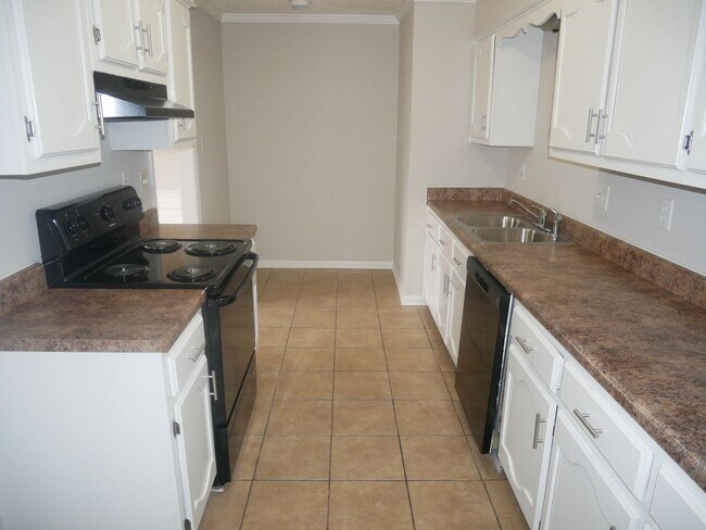 Foto del edificio - 7609 Clarkfield Pl