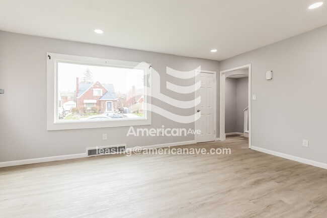 Foto del edificio - 5535 Devonshire Rd