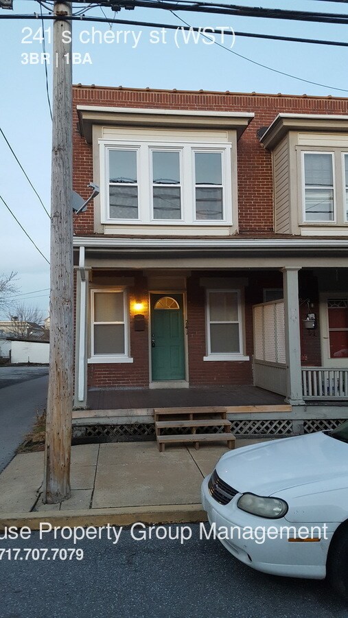 Building Photo - 241 S Cherry St