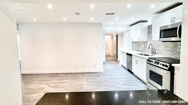 Building Photo - 2-3044 Owls Foot Dr