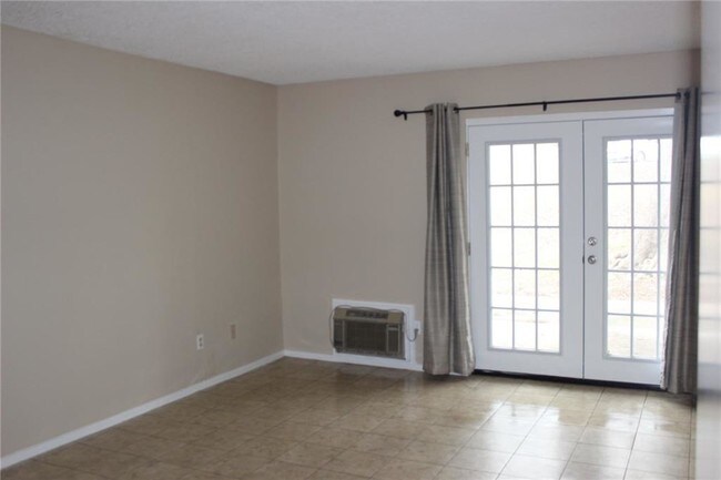 Foto del edificio - 8 Townhouse Cir