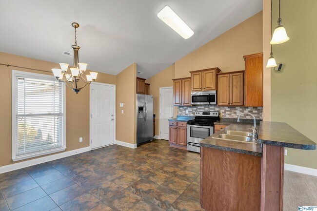 Building Photo - 104 Grantham Cir