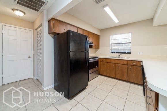 Building Photo - NOW AVAILABLE! 5644 West Pine Circle, Crys...