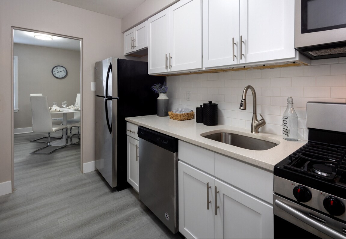 Oak Hollow Apartments 1748 Shimer Ave Bethlehem, PA