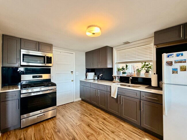 Foto del edificio - 7238 W Crain St