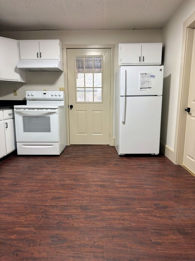 Foto del edificio - 199 E Main St