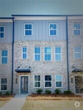 Building Photo - 2678 Whistler Wy NE