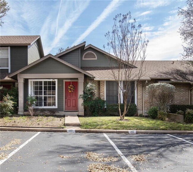 Building Photo - 1015 E Yager Ln