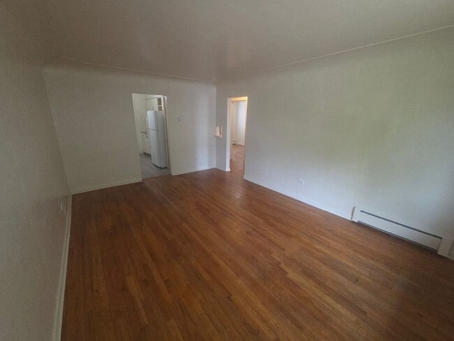 Building Photo - 2 Bed 1 Bath in Prime Dener Location