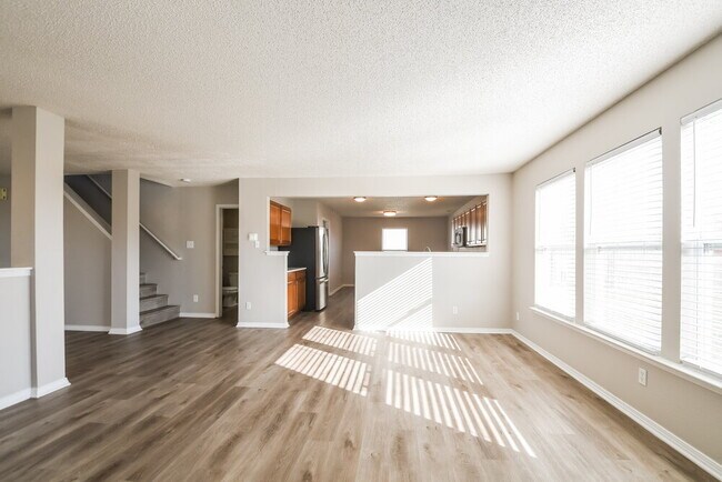 Foto del edificio - 639 Harvest Meadow Way