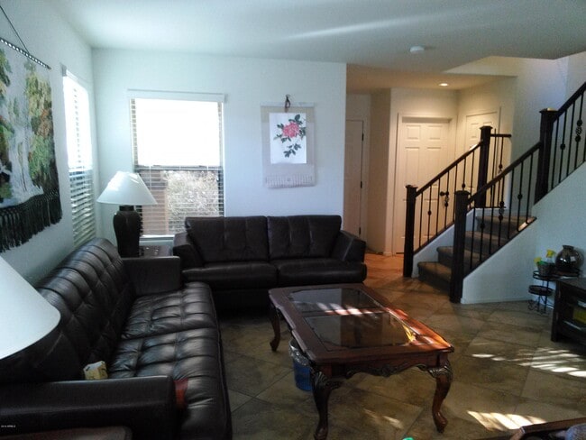 Foto del edificio - 1212 E Canyon Creek Dr