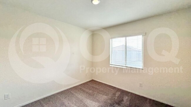 Building Photo - 1537 E Kendall Pl