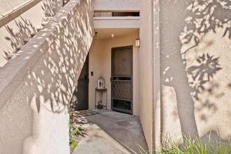 Building Photo - 1044 Calle Del Cerro