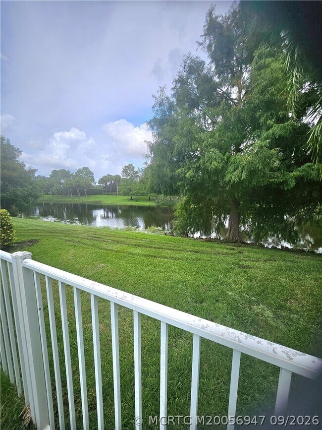 Foto del edificio - 11208 SW Pembroke Dr
