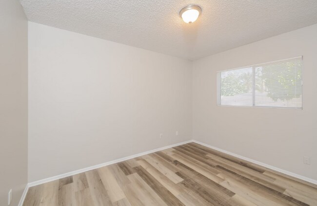 Foto del edificio - 5226 W Harmont Dr