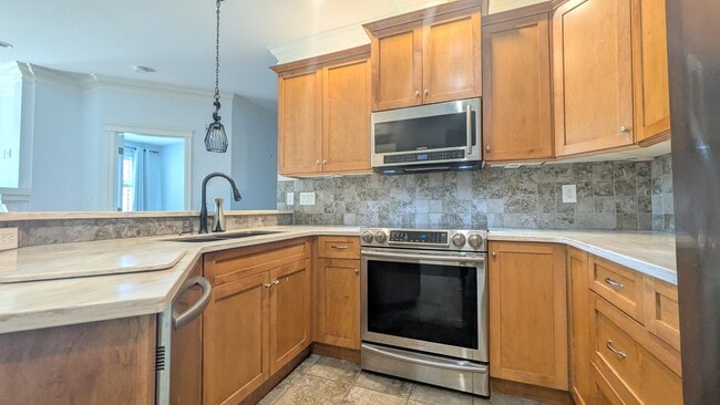 Building Photo - 45595 Tamihi Way