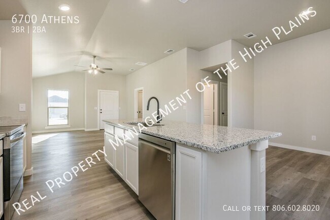 Building Photo - Beautiful New Construction
