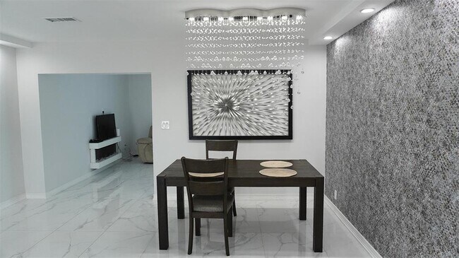 Foto del edificio - 907 NE 3rd St