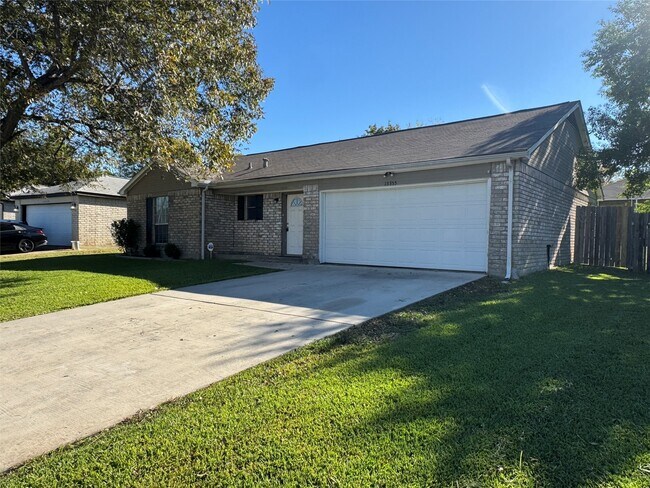 Foto del edificio - 13355 Lake Breeze Ln