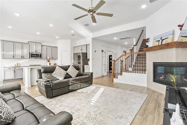 Building Photo - 2096 Creekbluff Cir