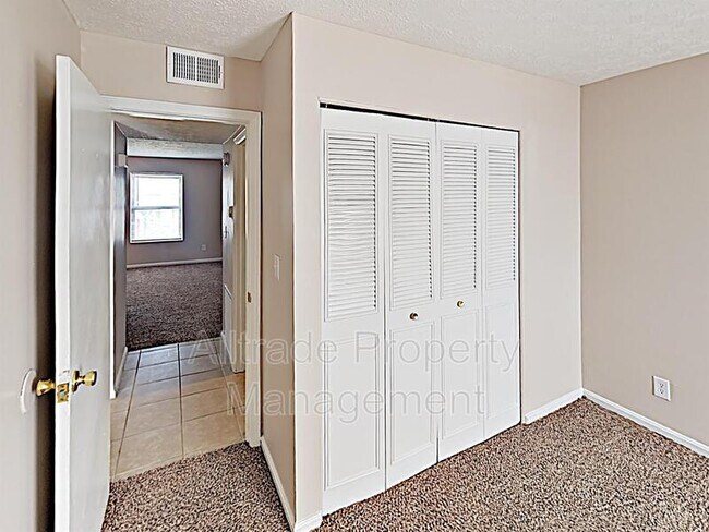 Building Photo - 4901 Cawood Dr