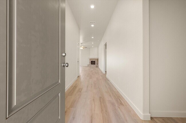 Foto del edificio - 2604 Garland Ave