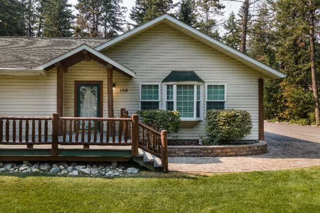 Building Photo - 108 Timberlake Dr