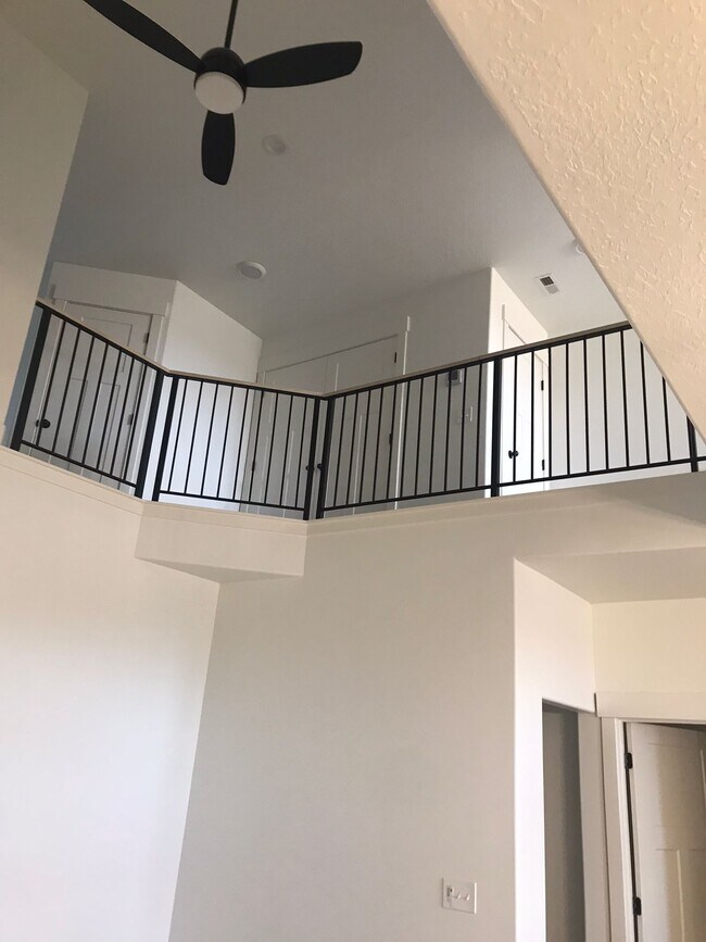 Building Photo - 4443 W Monument Peak Dr