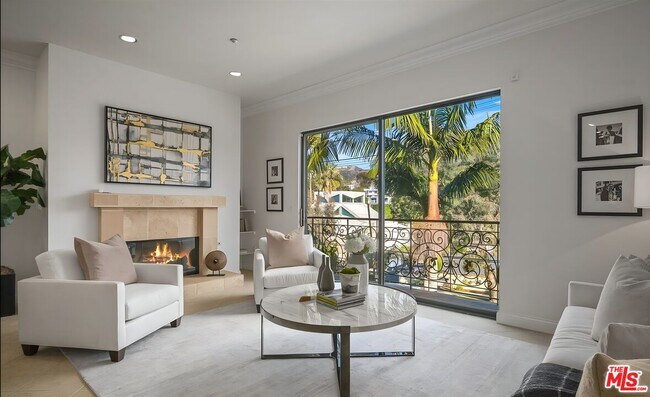 Building Photo - 16000 W Sunset Blvd