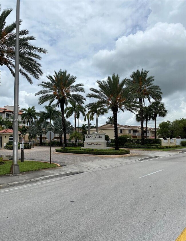 Foto del edificio - 4610 NW 79th Ave