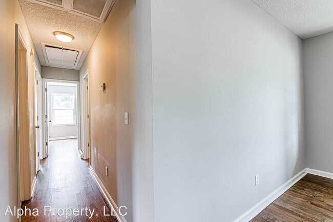 Building Photo - 3 br, 2 bath House - 3 Wentworth St
