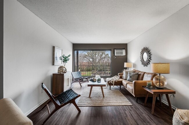 Building Photo - 430 Mendota