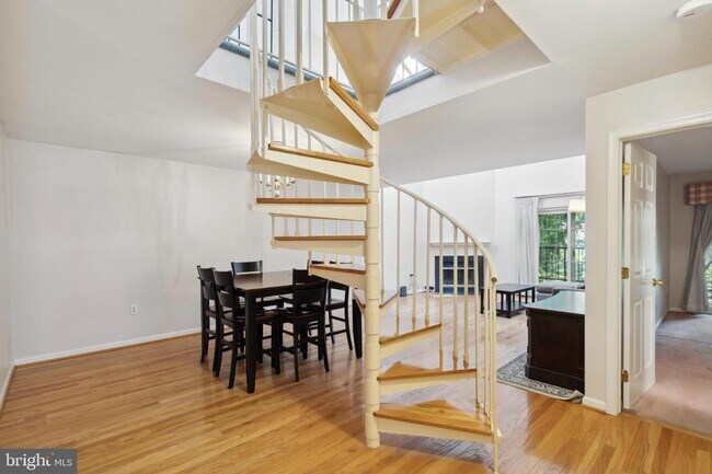 Foto del edificio - 206 Valley Stream Ln