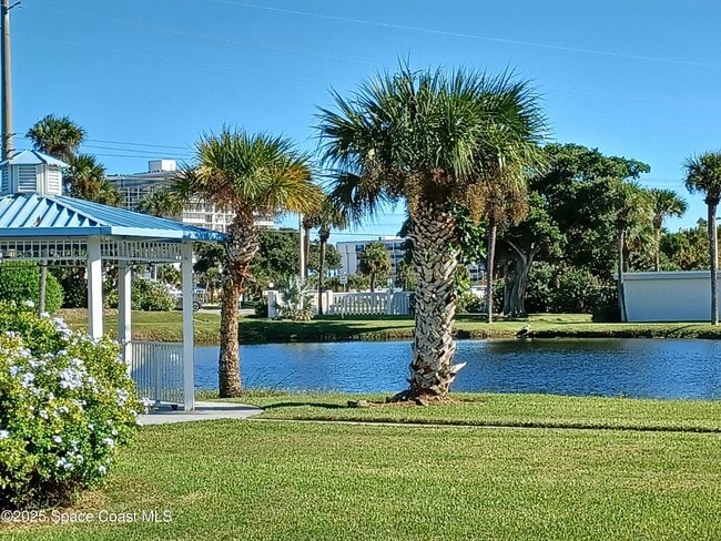 Foto del edificio - 3165 N Atlantic Ave