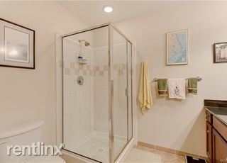 Foto del edificio - 1 br, 1 bath Condo - 1308 Jackson St Ste 309