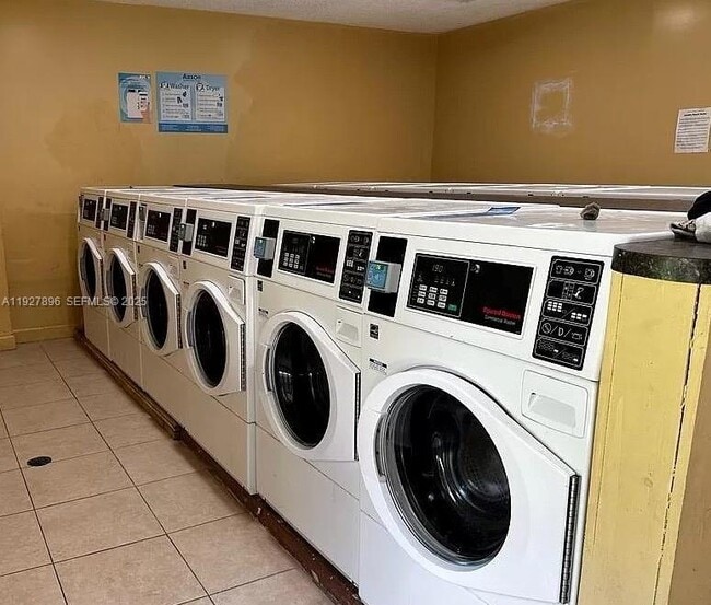 Building Photo - 4431 Treehouse Ln