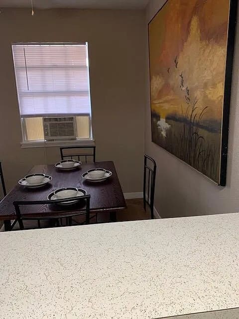 Building Photo - Colonial Arms Apartments