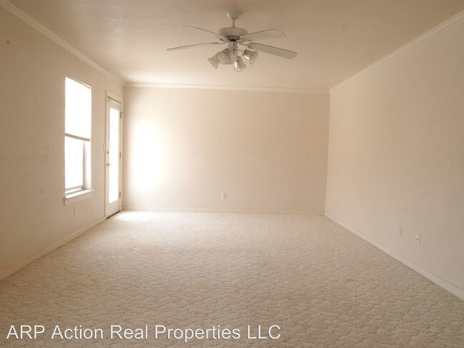 Building Photo - 6541 Isla del Rey Dr