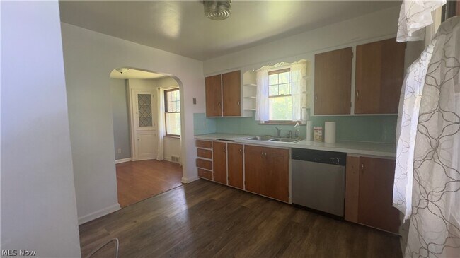 Foto del edificio - 86 Ferncliff Ave