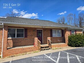 Building Photo - 726 E Gay St