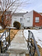 Building Photo - 405 E Spruce St