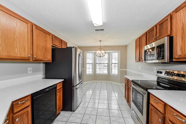 Building Photo - 1976 Hunters Trace Cir