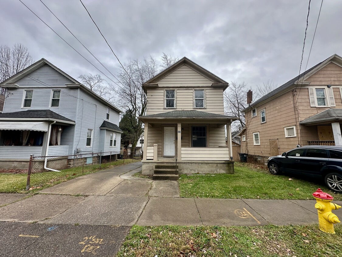 Foto principal - 435 Windsor St