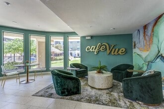 Building Photo - 2120 Stephens Pl