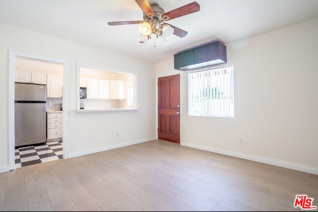 Building Photo - 1240 Lodi Pl
