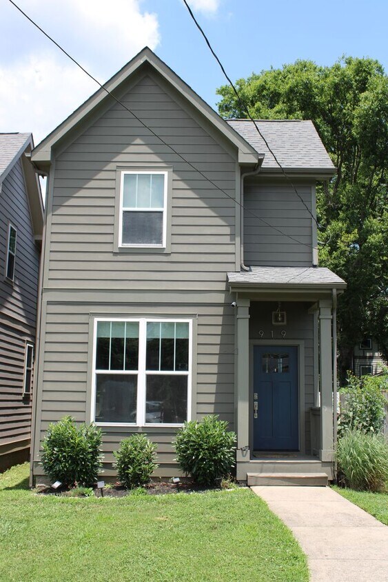 Great 3 bedroom / 2.5 bath Home in East Na... - Great 3 bedroom / 2.5 bath Home in East Na...