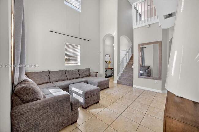 Foto del edificio - 379 NE 25th Terrace