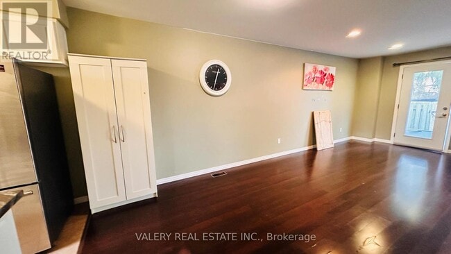 Building Photo - 1600 Culver Dr
