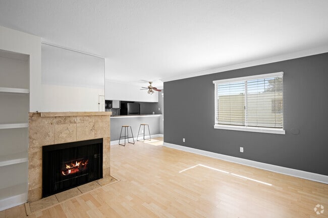 Building Photo - 7045 Woodley Ave