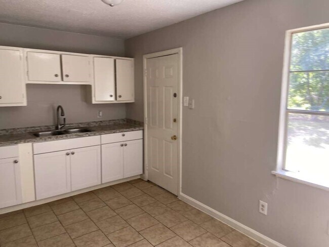 Foto del edificio - 5414 Northridge Dr